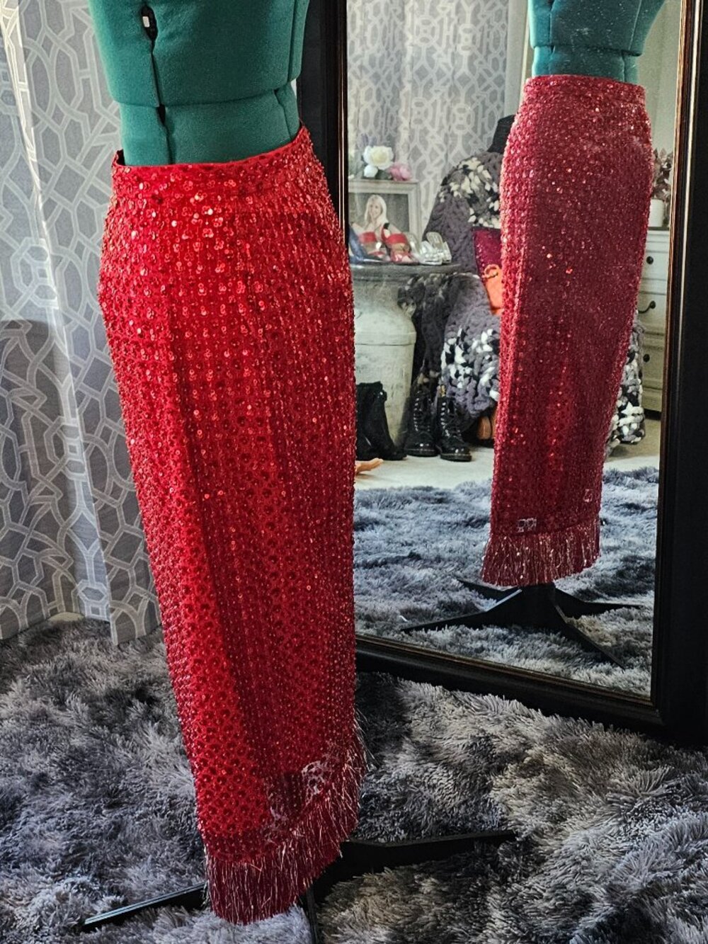 Saylor Red Sequin Fringe Midi Skirt – Size S NWT - Picture 4 of 7